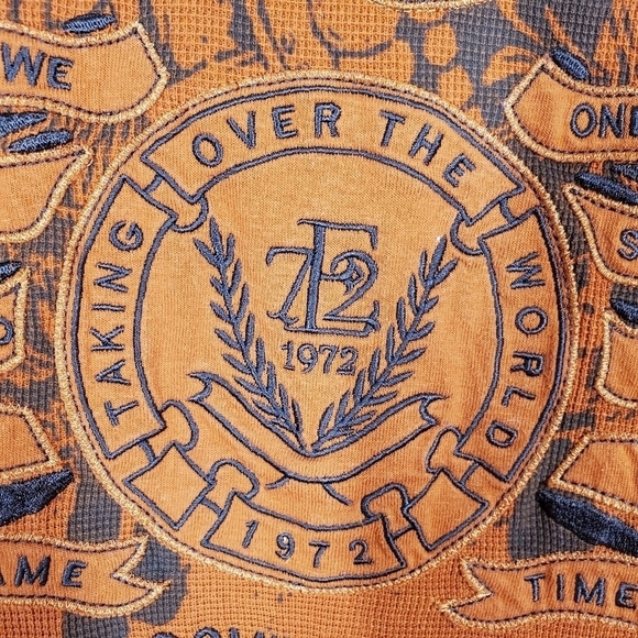 EVOLUTION IN DESIGN THE DOMINANT ONES WAFFLE KNIT SHIRT - Picture 4 of 9